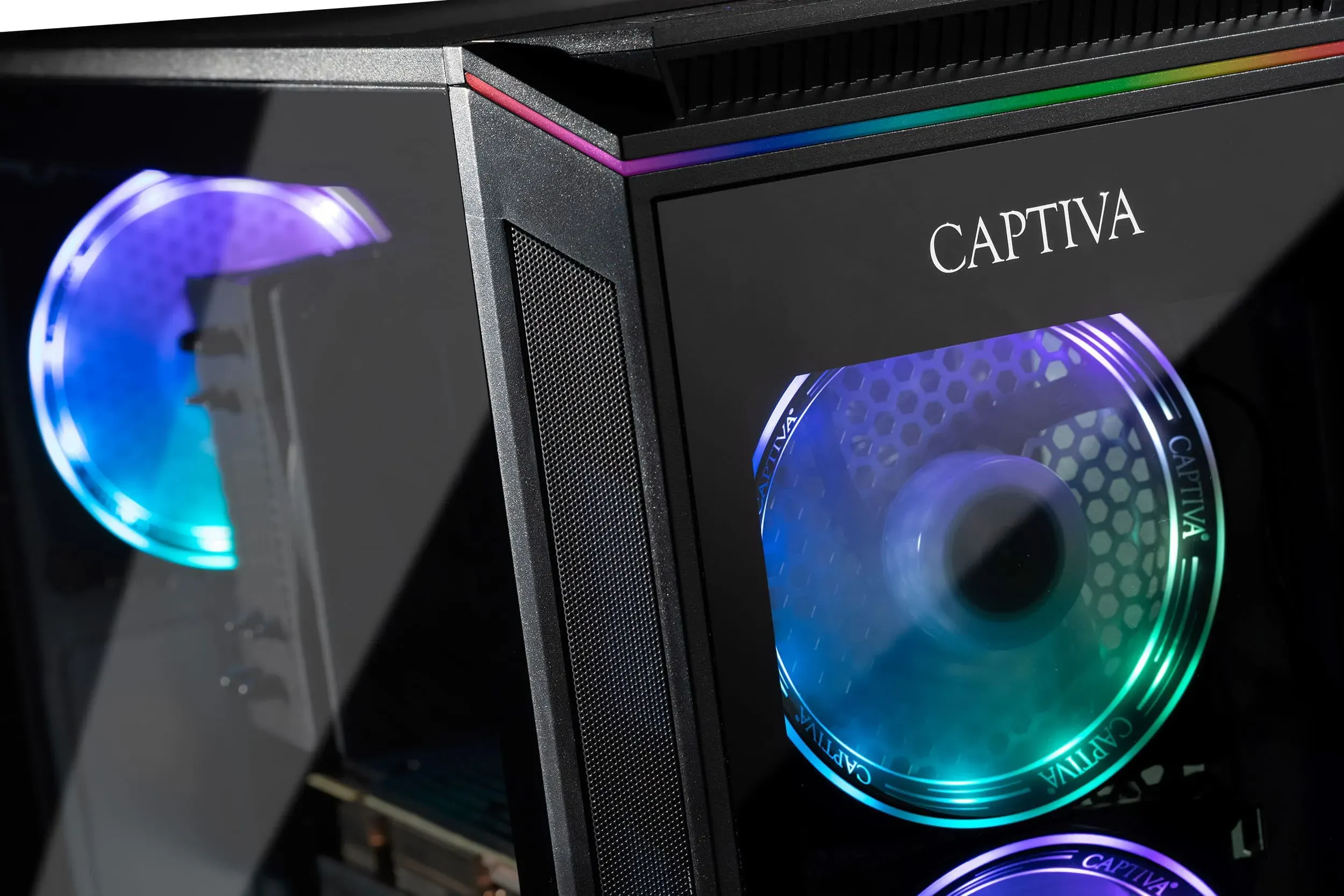 Captiva PC Ultimate Gaming R84-612 (Ryzen 7 5700X3D/RX7900 XTX 24GB GDDR6/SSD 1TB/32GB/WLAN/w/o OS)